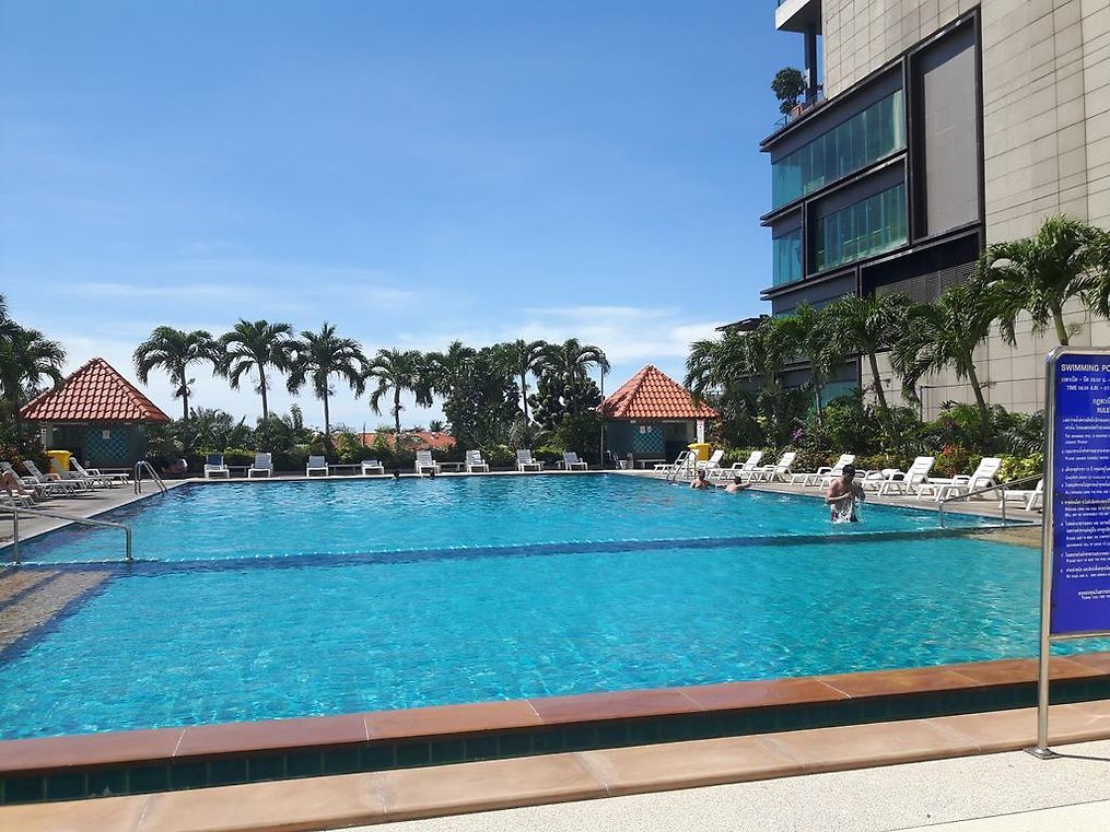 View talay pattaya. Отель Элефант в Паттайе.